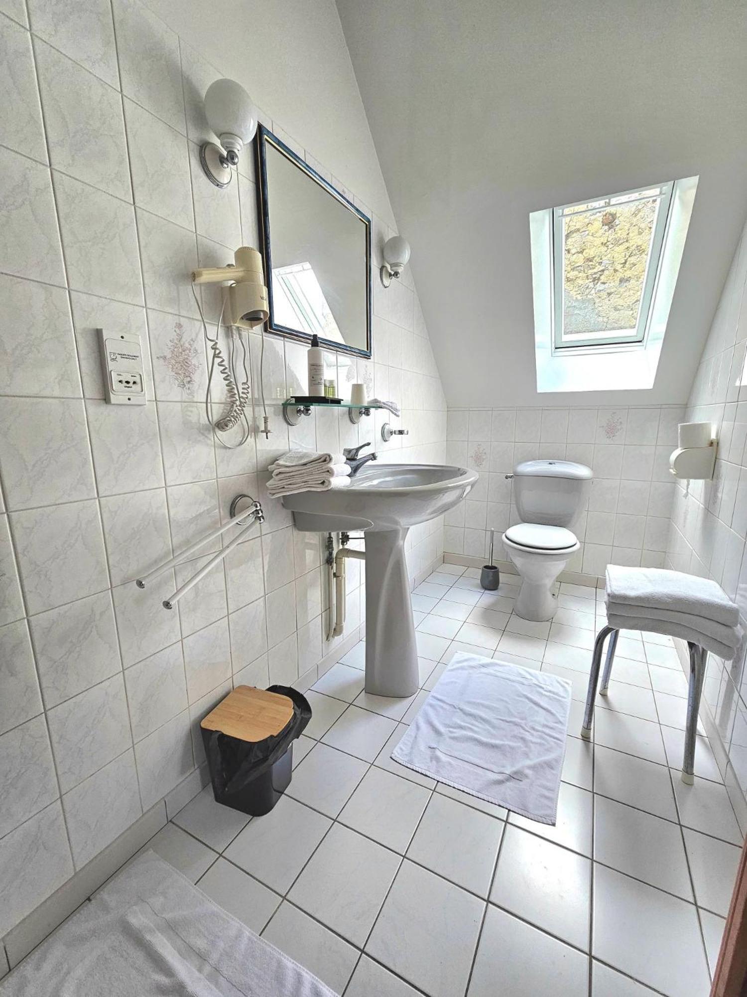 Chambres D'Hotes Chez Renee Le Charmel Eksteriør bilde